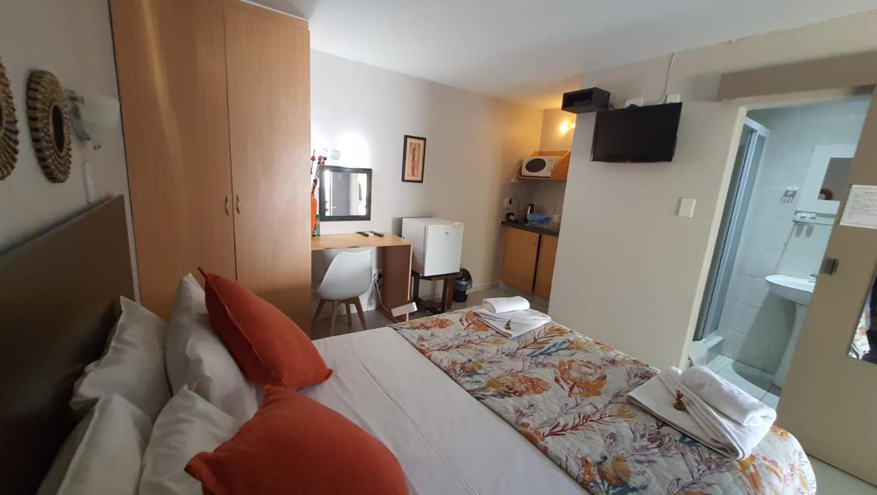 Gemstone Guest House 克莱克斯多普 外观 照片