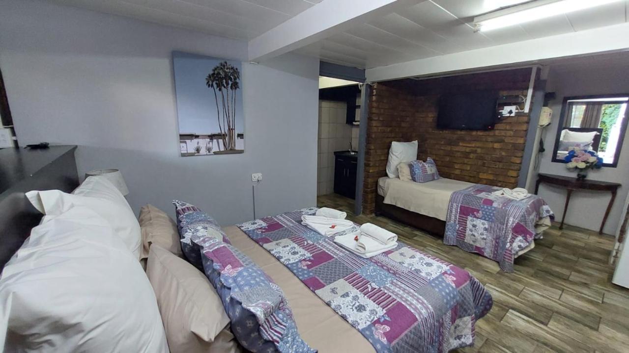 Gemstone Guest House 克莱克斯多普 外观 照片